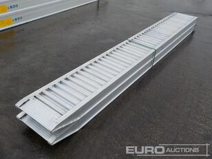 ramp untuk bongkar muat CLM 85.25 Aluminium Loading Ramps (2of) 2920kg Capacity, 2500mm Leng baru